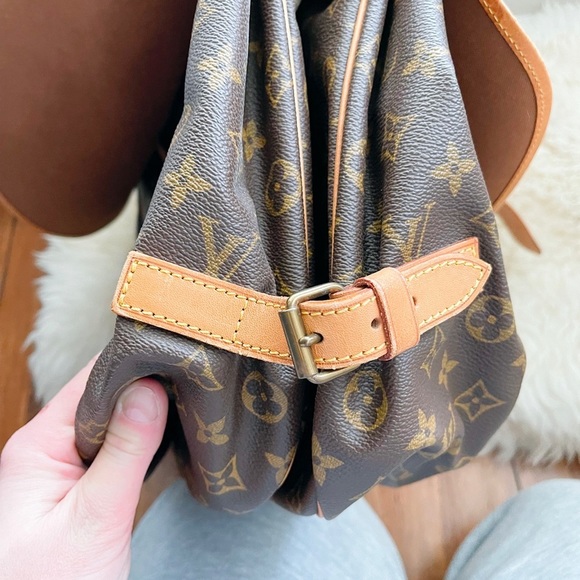 SOLD ✅ 🎀HOST PICK x 3 🎀 Louis Vuitton Saumur GM (35) - Picture 16 of 16